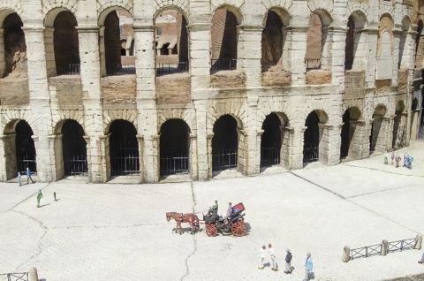 ローマ帝国はなぜ滅んだのか？