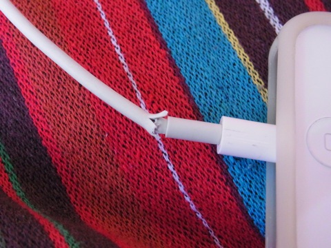 Amazonベーシック Apple認証 iPhone5/5c/5s/6/6PLUS/iPad Air/iPad mini/iPod用 ライトニングUSB充電ケーブルを買ってみた