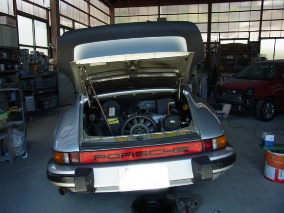 ポルシェ911 オイル＆フィルター交換 MOTUL15W-50