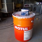 アルファロメオ147オイル・エレメント交換 MOTUL15W50